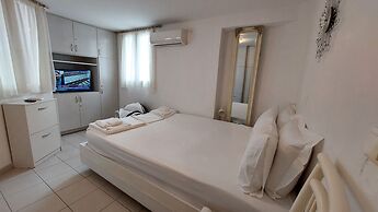 Belva Blue Naxos in Naxos