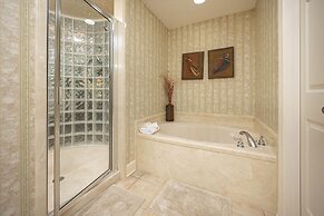 Phoenix On The Bay 2 2311 3 Bedroom Condo