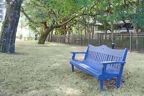 Phoenix On The Bay 2 2311 3 Bedroom Condo