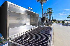 Phoenix On The Bay 2 2311 3 Bedroom Condo