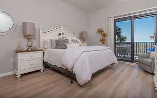 Phoenix Vi 6113 3 Bedroom Condo