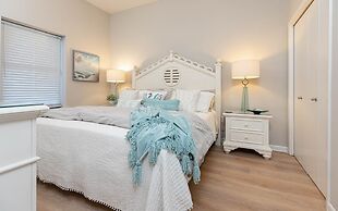 Phoenix Vi 6113 3 Bedroom Condo