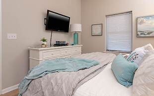 Phoenix Vi 6113 3 Bedroom Condo