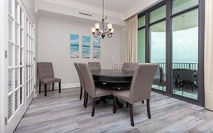 Phoenix West 1904 3 Bedroom Condo