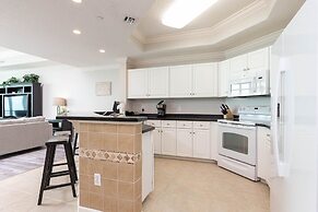 Phoenix West 1904 3 Bedroom Condo