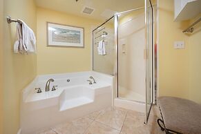 Phoenix Ix 801 3 Bedroom Condo