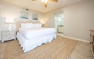 Phoenix V 201 3 Bedroom Condo