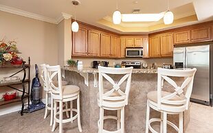 Phoenix West Ii 1814 3 Bedroom Condo