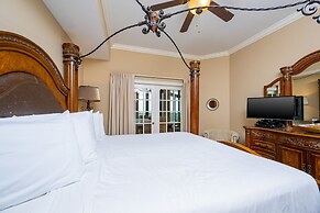 Phoenix West Ii 1814 3 Bedroom Condo