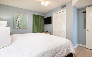 Phoenix East 202 1 Bedroom Condo