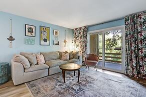 5d Amelia Landings 2 Bedroom Condo by RedAwning