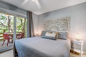 5d Amelia Landings 2 Bedroom Condo by RedAwning