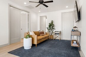 Lagoon Vibes 4 Bedroom Townhouse