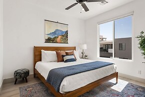 Lagoon Vibes 4 Bedroom Townhouse