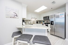 Phoenix Viii 8604 3 Bedroom Condo