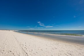 Phoenix Viii 8604 3 Bedroom Condo