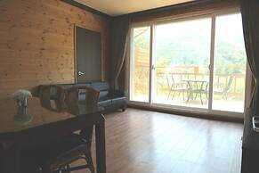 Gapyeong Ongdalsam Pension