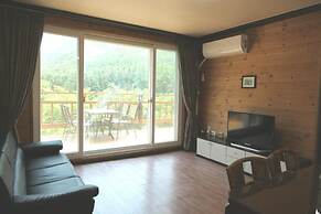 Gapyeong Ongdalsam Pension