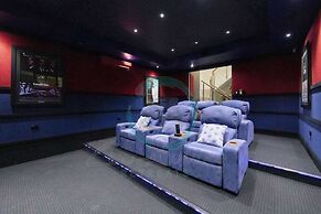 ZENLUX INFINITY - 4BR with Private Pool