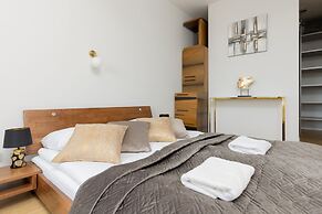 Apartment Piaskowa by Renters