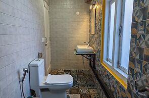 Moustache Koksar Luxuria