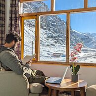 Moustache Koksar Luxuria