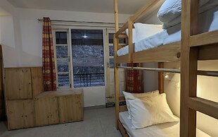 Moustache Koksar Luxuria