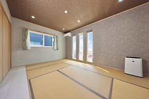 Crystal Besso Shirahama
