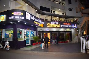 Hotel Samrat International