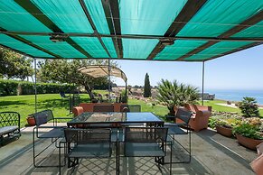 Maragani Beach Rooms & Breakfast