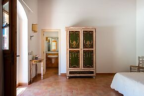 Maragani Beach Rooms & Breakfast