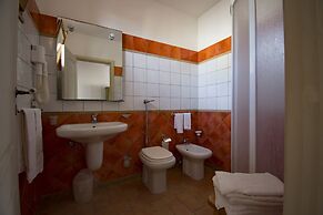 Maragani Beach Rooms & Breakfast