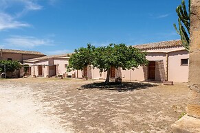 Maragani Beach Rooms & Breakfast