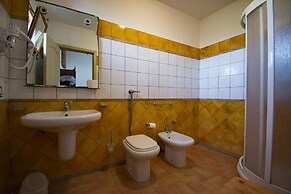 Maragani Beach Rooms & Breakfast