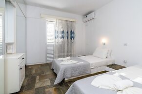 Blossom Holiday Villa DPS18