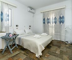 Blossom Holiday Villa DPS18