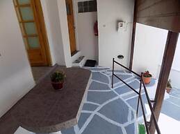 VS studios Economy Double Room