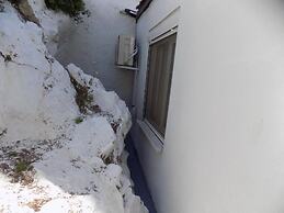 VS studios Economy Double Room