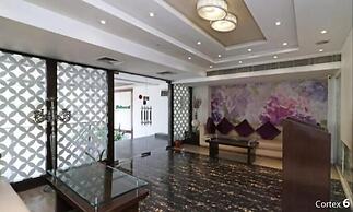 Goyal Hoteliers - The Hotel Samovar