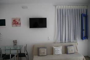 Sunorama Apts-studios by the sea