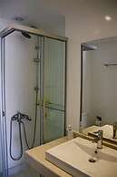 Sunorama Apts-studios by the sea