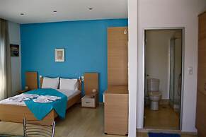 Sunorama Apts-studios by the sea