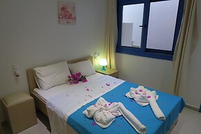 Sunorama Apts-studios by the sea