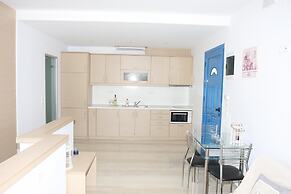 Sunorama Apts-studios by the sea