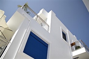 Sunorama Apts-studios by the sea