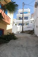 Sunorama Apts-studios by the sea