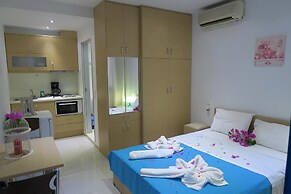 Sunorama Apts-studios by the sea