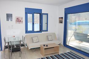 Sunorama Apts-studios by the sea