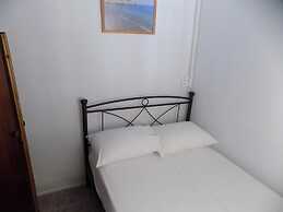 VS studios Triple Room with Bathroom