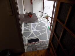 VS studios Triple Room with Bathroom